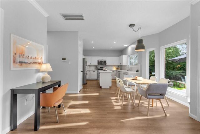 311 Welford Lane, Highlands, TX 77562