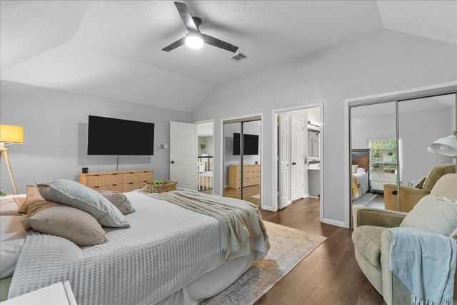 311 Welford Lane, Highlands, TX 77562