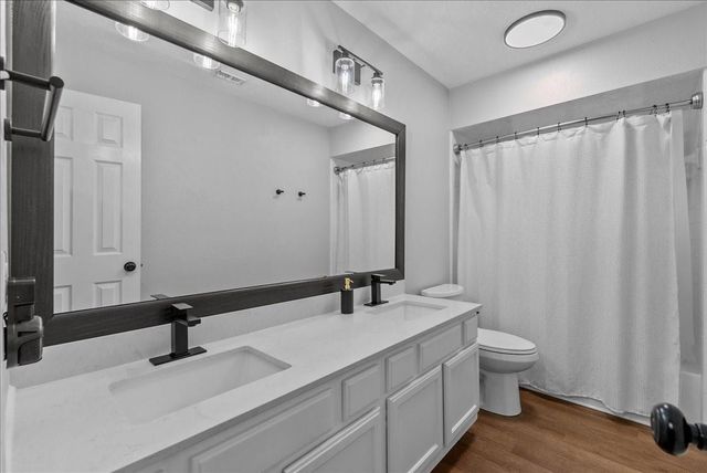 311 Welford Lane, Highlands, TX 77562