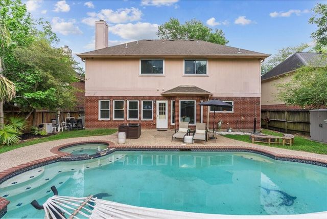 311 Welford Lane, Highlands, TX 77562