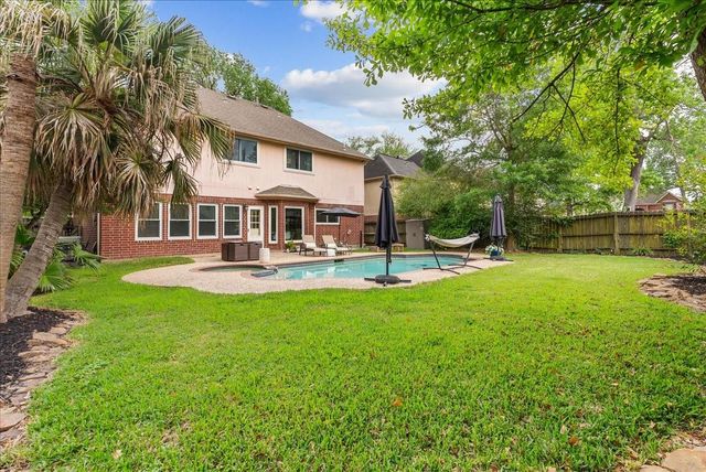 311 Welford Lane, Highlands, TX 77562