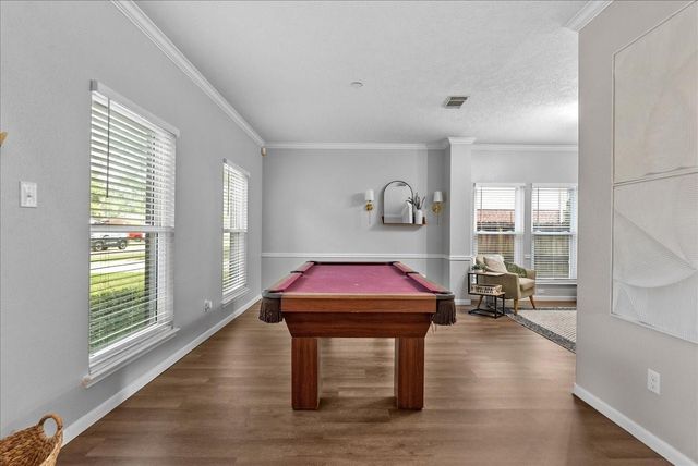 311 Welford Lane, Highlands, TX 77562