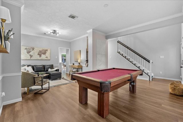 311 Welford Lane, Highlands, TX 77562