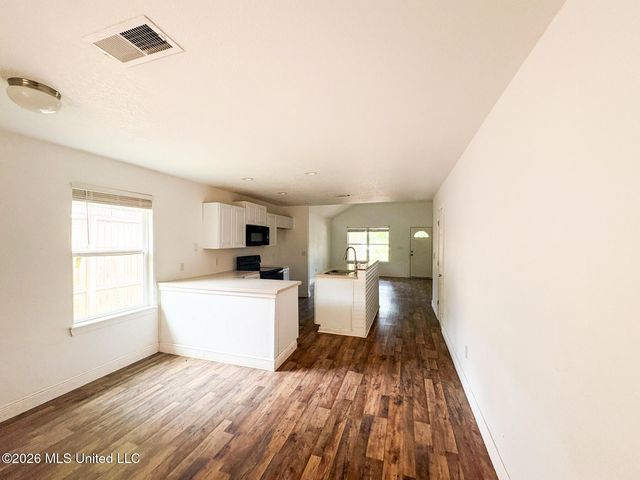 814 E Railroad Street, Gulfport, MS 39501