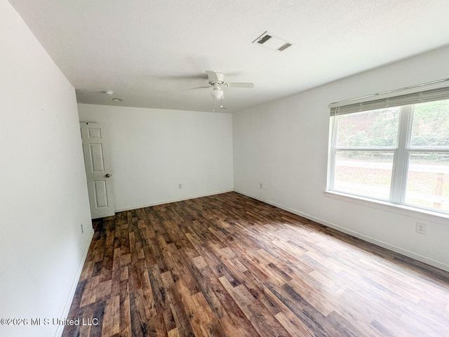 814 E Railroad Street, Gulfport, MS 39501