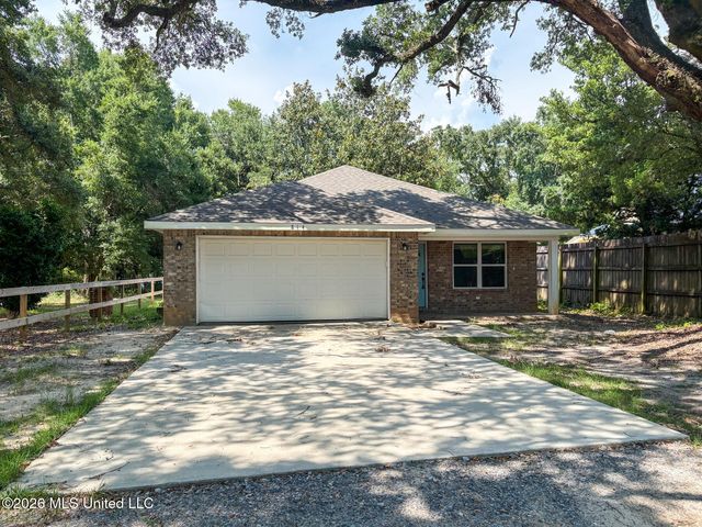 814 E Railroad Street, Gulfport, MS 39501