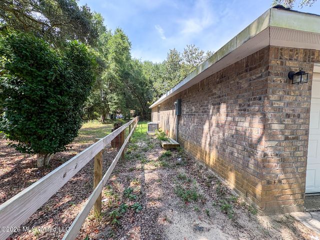 814 E Railroad Street, Gulfport, MS 39501