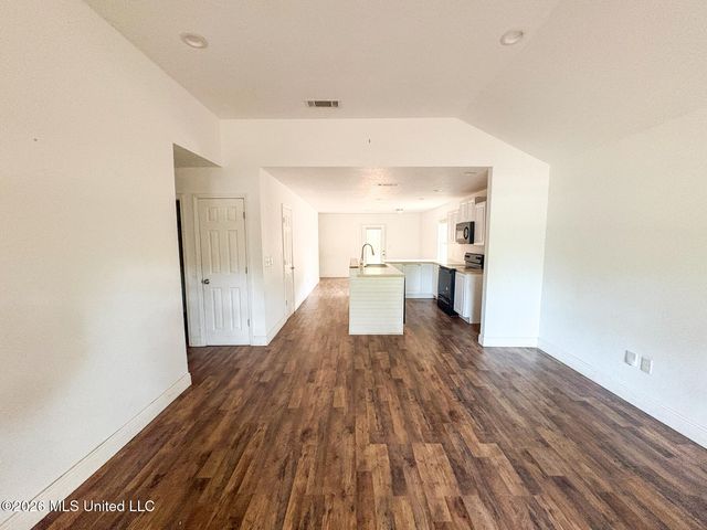 814 E Railroad Street, Gulfport, MS 39501
