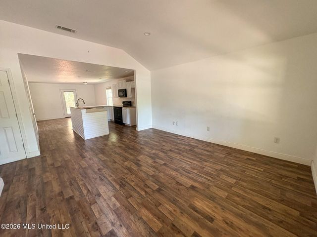814 E Railroad Street, Gulfport, MS 39501