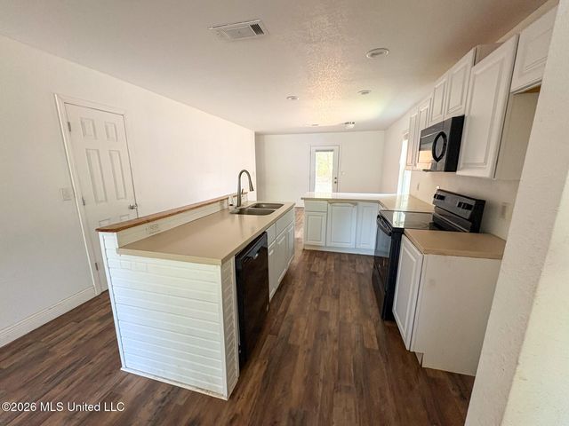 814 E Railroad Street, Gulfport, MS 39501