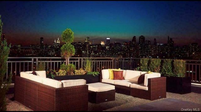 1215 Broadway 603, Astoria, NY 11106