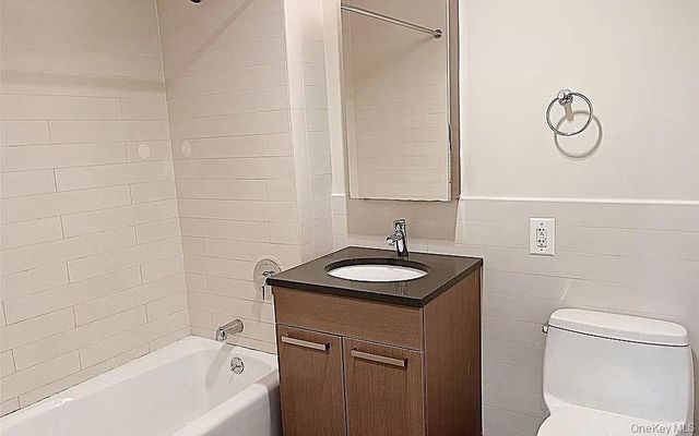 1215 Broadway 603, Astoria, NY 11106