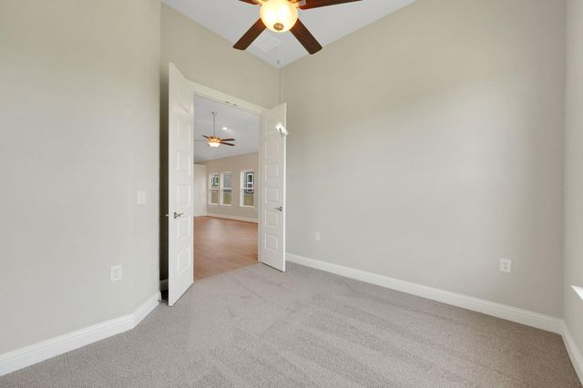 17301 Astral LN, Manor, TX 78653