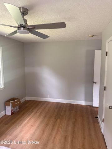 602 W Broadway St, Bardstown, KY 40004