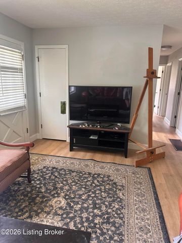 602 W Broadway St, Bardstown, KY 40004