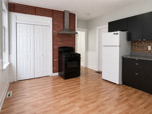 13 Osborn Street, Providence, RI 02908