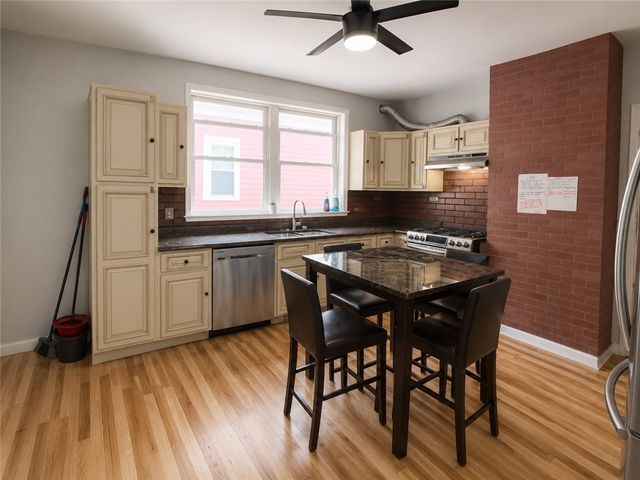 13 Osborn Street, Providence, RI 02908