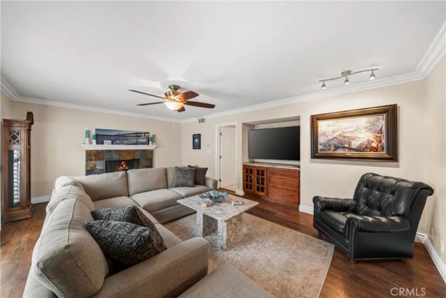 3601 Bluebell St, Seal Beach, CA 90740