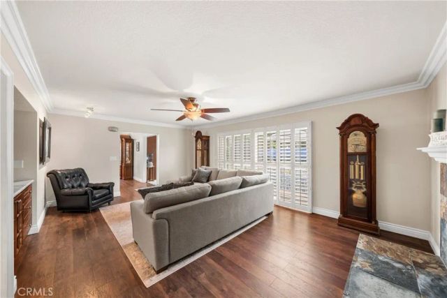 3601 Bluebell St, Seal Beach, CA 90740