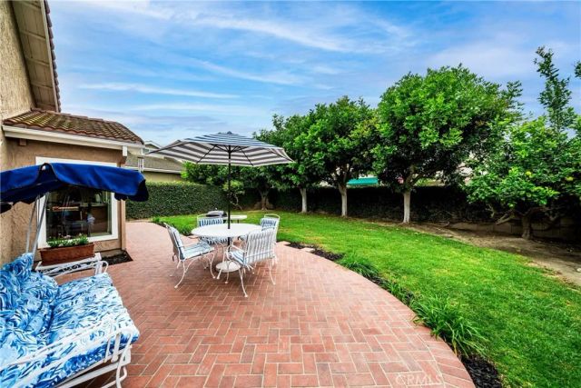 3601 Bluebell St, Seal Beach, CA 90740