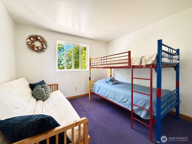 66 Port Susan Dr., Hat Island, WA 98206