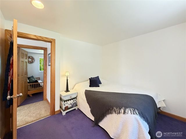 66 Port Susan Dr., Hat Island, WA 98206