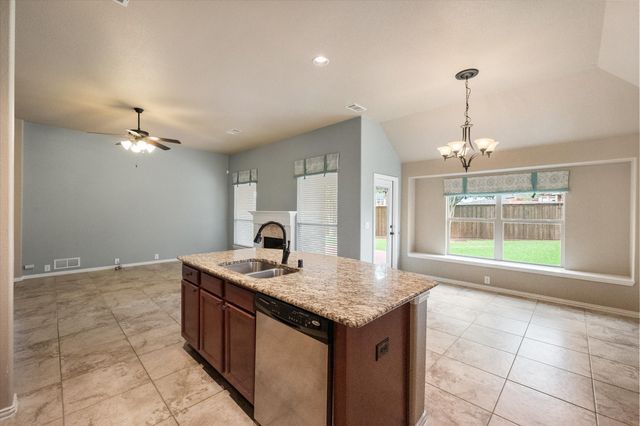 508 Highpoint Lane, Mansfield, TX 76063