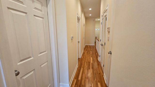 511 N Hartland Court 2N, Chicago, IL 60622