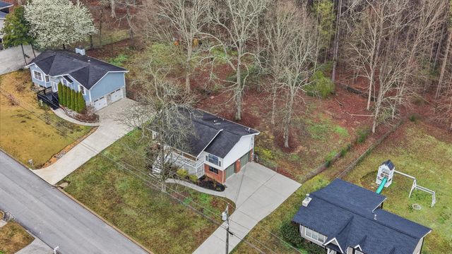 8231 Troubadour Way, Ooltewah, TN 37363