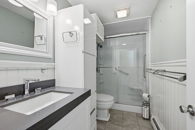 136 Sheaffer Rd, Barnstable, MA 02632