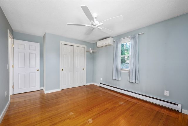 136 Sheaffer Rd, Barnstable, MA 02632