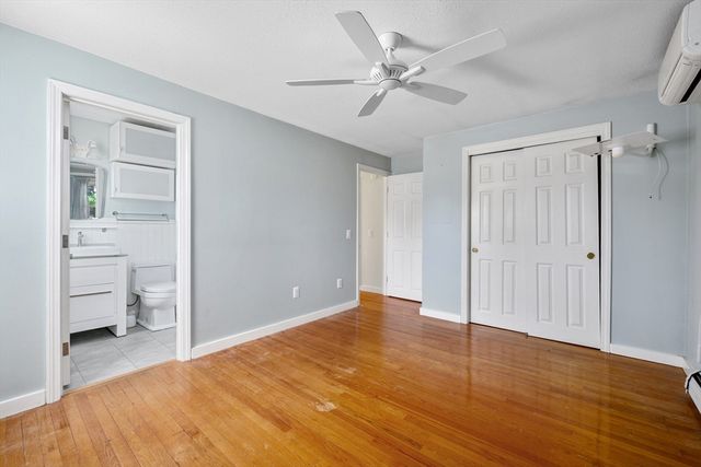 136 Sheaffer Rd, Barnstable, MA 02632