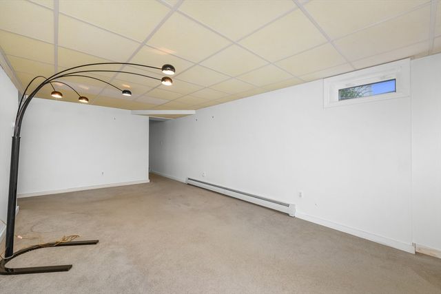 136 Sheaffer Rd, Barnstable, MA 02632