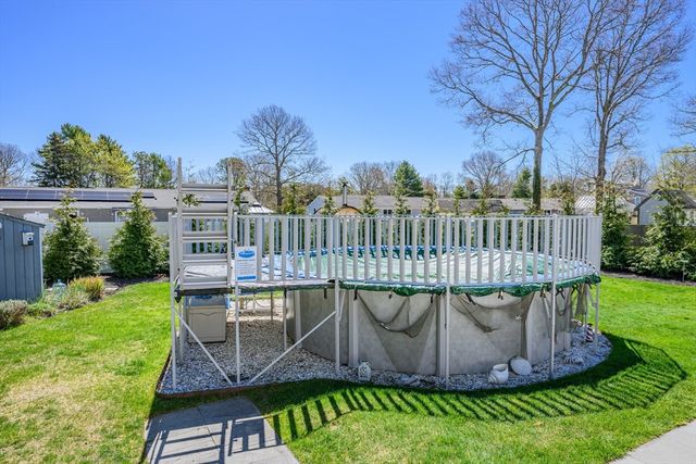 136 Sheaffer Rd, Barnstable, MA 02632