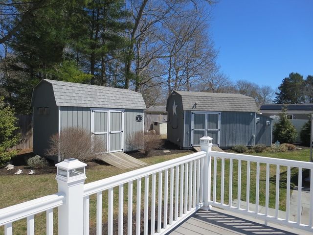136 Sheaffer Rd, Barnstable, MA 02632
