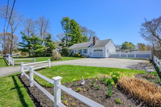136 Sheaffer Rd, Barnstable, MA 02632