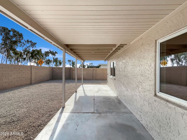 2912 S PRICE Road, Tempe, AZ 85282