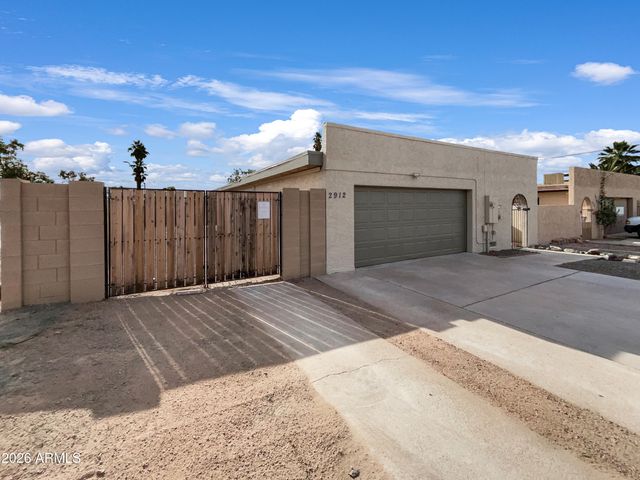 2912 S PRICE Road, Tempe, AZ 85282
