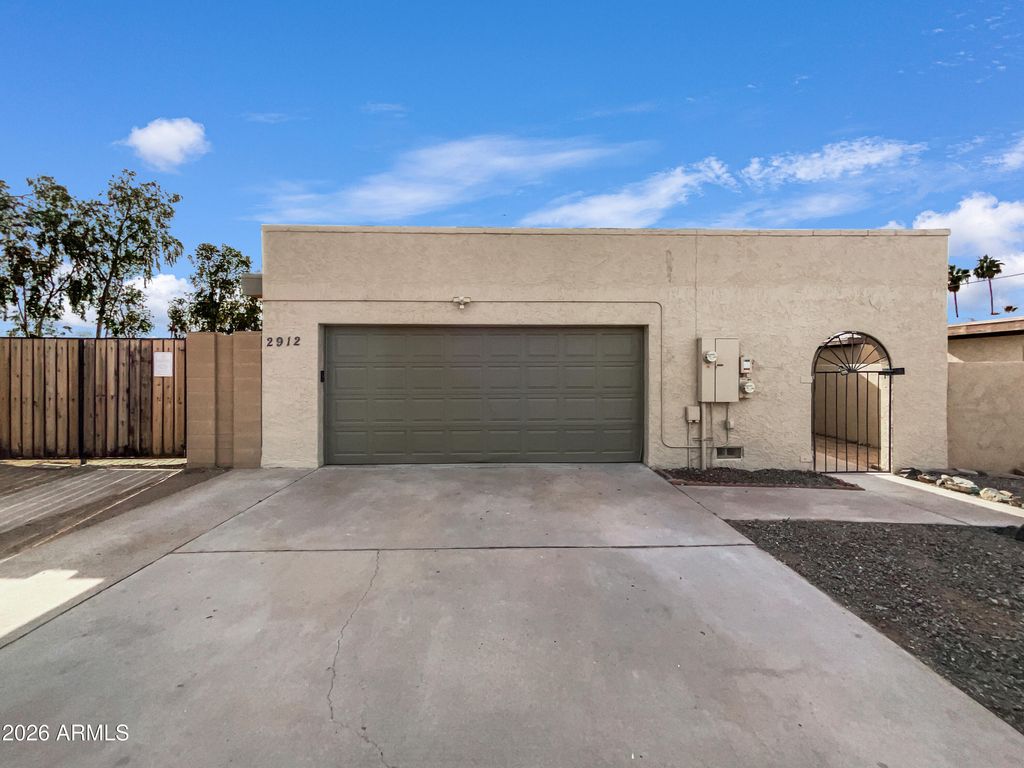 2912 S PRICE Road, Tempe, AZ 85282