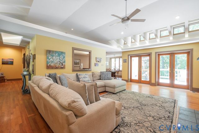 14434 Kings Grant Ln, Doswell, VA 23047