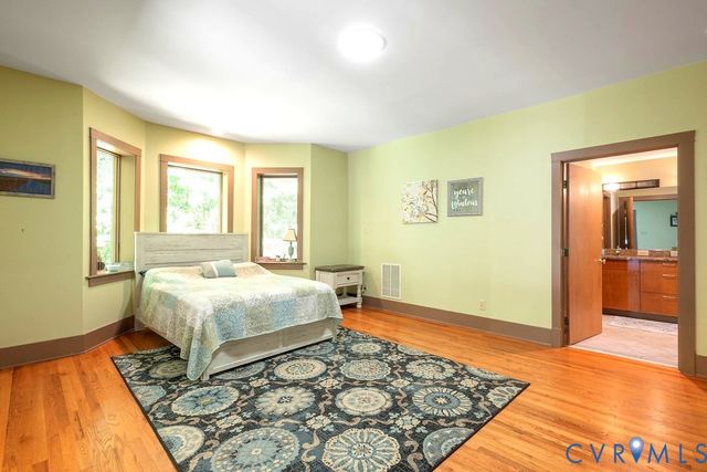 14434 Kings Grant Ln, Doswell, VA 23047