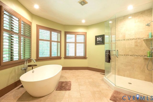 14434 Kings Grant Ln, Doswell, VA 23047