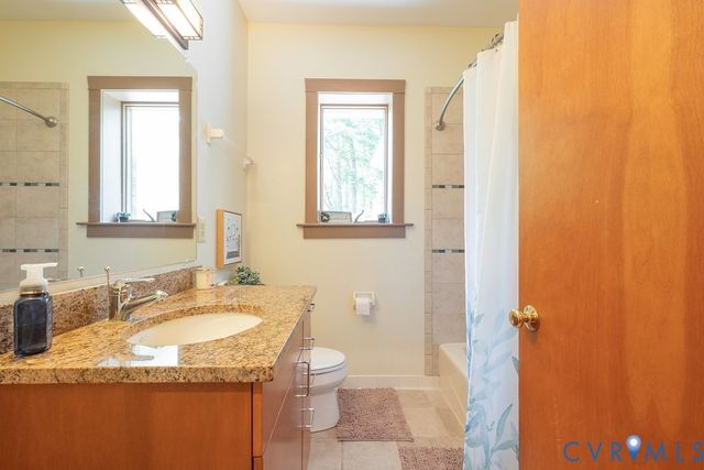14434 Kings Grant Ln, Doswell, VA 23047