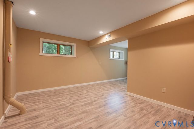 14434 Kings Grant Ln, Doswell, VA 23047