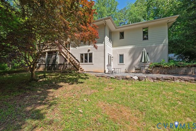 14434 Kings Grant Ln, Doswell, VA 23047