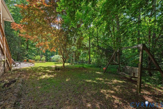 14434 Kings Grant Ln, Doswell, VA 23047