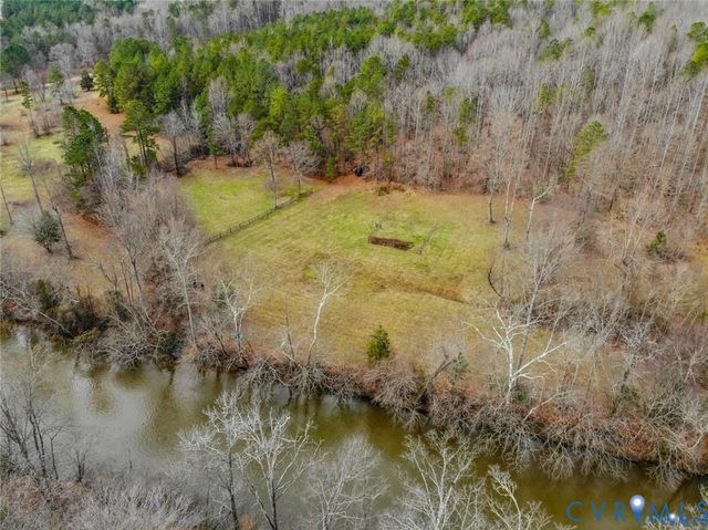 14434 Kings Grant Ln, Doswell, VA 23047