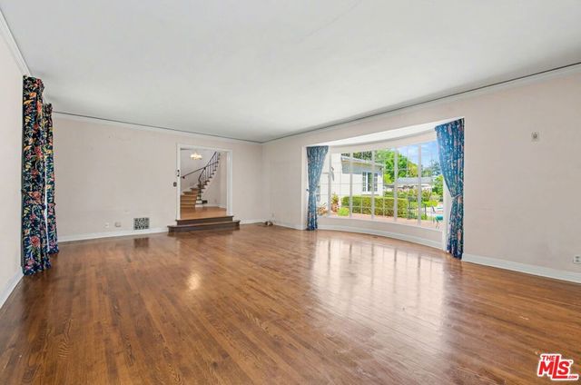 608 Trenton Drive, Beverly Hills, CA 90210