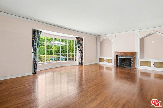 608 Trenton Drive, Beverly Hills, CA 90210