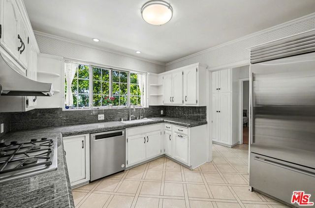 608 Trenton Drive, Beverly Hills, CA 90210